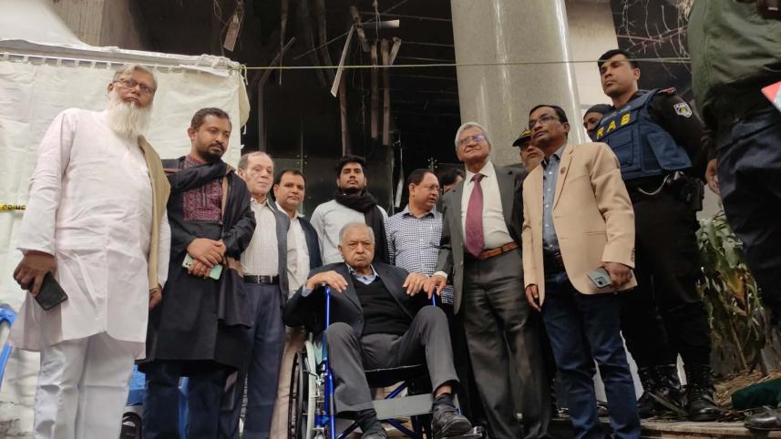 ডেইলি স্টার ভবন পরিদর্শন ড. কামাল