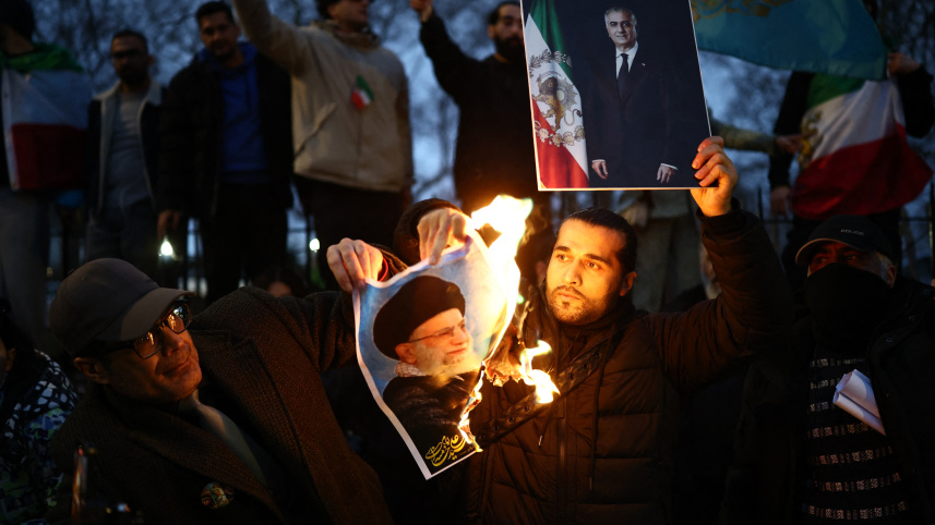 afp_20260112_92fe4yt_v1_highres_britainiranrightsembassyprotest.jpg
