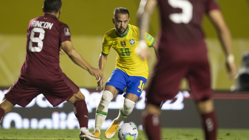 everton ribeiro