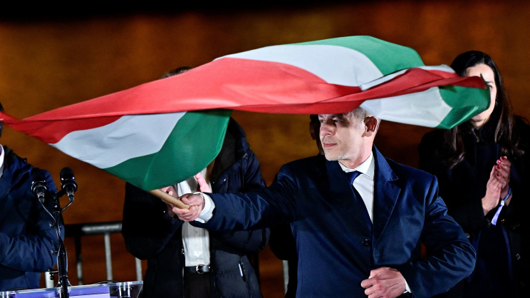 হাঙ্গেরির নির্বাচনে বিজয়ী হলেন পিটার মাগিয়ার । ছবি: রয়টার্স