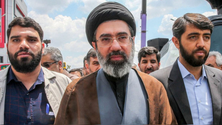 ইরানের নতুন সর্বোচ্চ নেতা মোজতবা খামেনি। ছবি: রয়টার্স