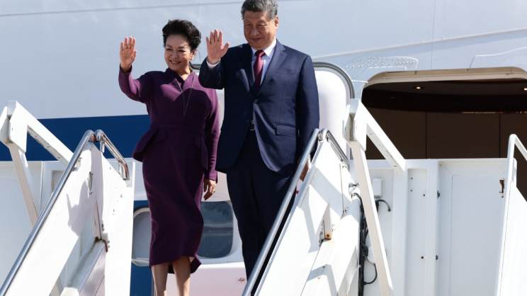 Xi and Peng Liyuan