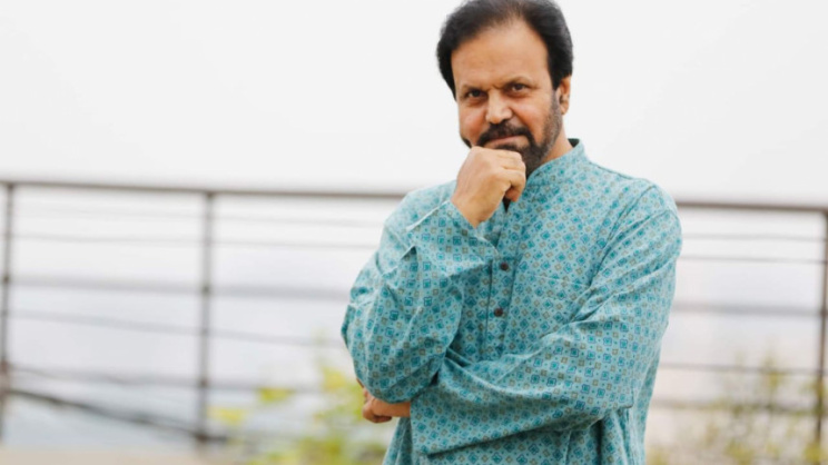 তারিক আনাম খান