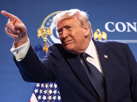 মার্কিন প্রেসিডেন্ট ডোনাল্ড ট্রাম্প। ছবি: রয়টার্স