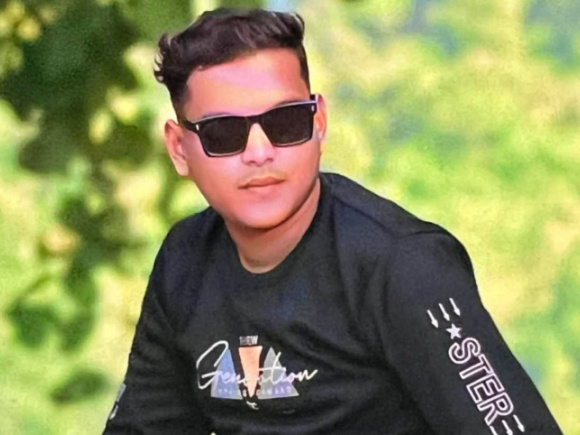 নীরব আহমেদ