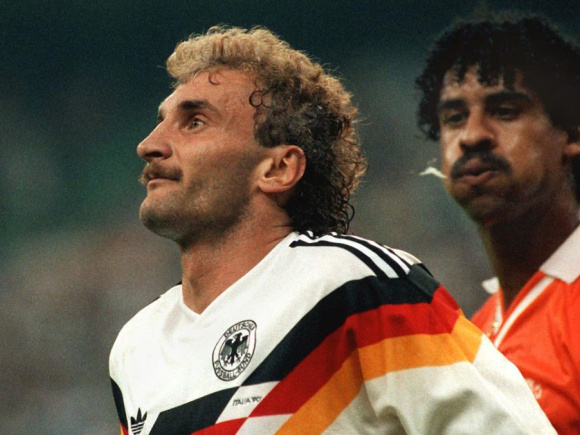Frank-Rijkaard-spits-at-Rudy-Voller