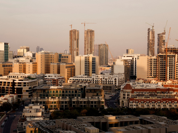 ইরানের বিরুদ্ধে ইসরায়েল-যুক্তরাষ্ট্রের সংঘাতে বড় ক্ষতির মুখে পড়েছে দুবাইয়ের পর্যটন খাত। ছবি:  রয়টার্স
