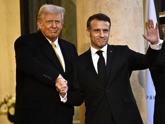 ইমানুয়েল মাখোঁ ও ডোনাল্ড ট্রাম্প। ফাইল ছবি: এএফপি
