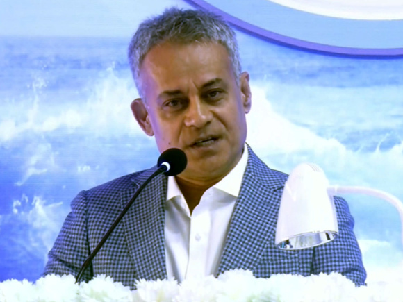 নৌ পরিবহনমন্ত্রী
