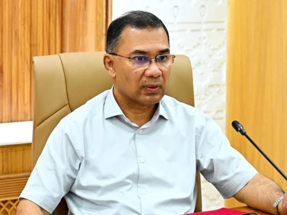 প্রধানমন্ত্রী তারেক রহমান প্রবাসী কার্ড সম্পর্কিত এক সভায় সভাপতিত্ব করেন। ছবি: প্রধানমন্ত্রীর কার্যালয়