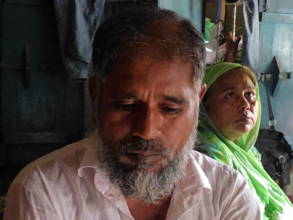  নিহত ফাহিমের বাবা মনির হোসেন। ছবি: স্টার