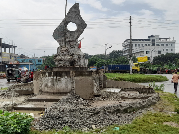 বীরশ্রেষ্ঠ হামিদুর রহমানের ভাস্কর্য পুনস্থাপনের স্থান নির্বাচনে কমিটি গঠন