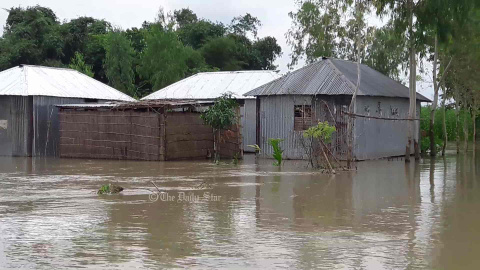বিপৎসীমার ওপরে তিস্তা