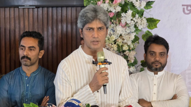 ‘মানুষকে স্বস্তি দেওয়া সরকারের প্রথম লক্ষ্য।’