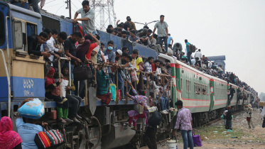 ট্রেনযাত্রা