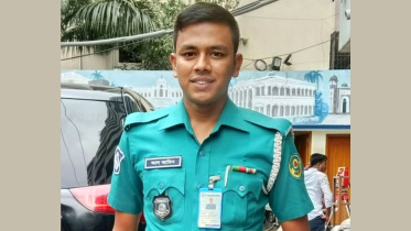 বাসচাপায় পুলিশ নিহত