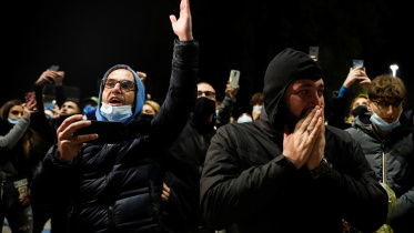 neopolis crying for Maradona 