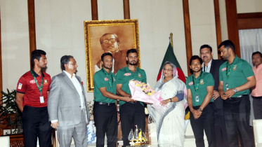 PM with Team Bangladesh