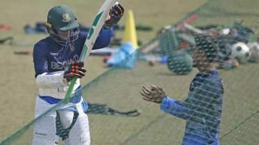 Shakib Al Hasan & Mehidy Hasan Miraz