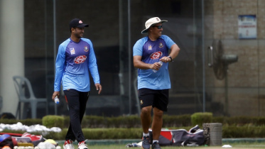 Shakib Al Hasan & Russell Domingo