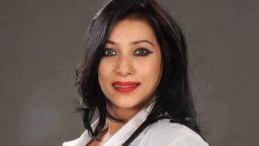 Dr. Sabrina Arif-1.jpg