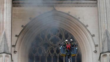 France Cathedral fire.jpg