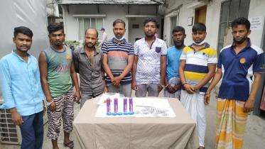 Molom Party-1.jpg