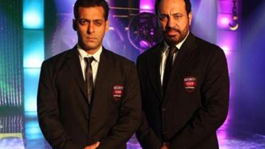 Salman Khan with Bodyguard Gurmeet
