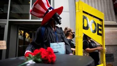 US corona protest.JPG