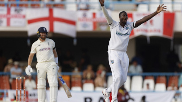 jonny bairstow & Jason Holder 