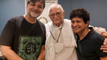 সৃজিত মুখার্জি , গুলজার ও কেকে। ছবি: সংগৃহীত