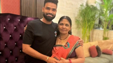 Kumar Kartikeya with his mother