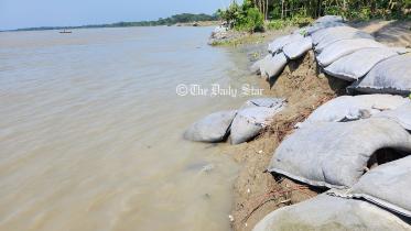 কারখানা নদী