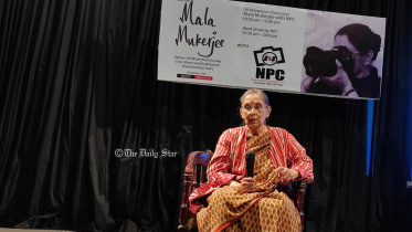 মালা মুখার্জি : হাজারো ছবি তুলে বুড়ো হয়েছি, আরও তুলতে চাই