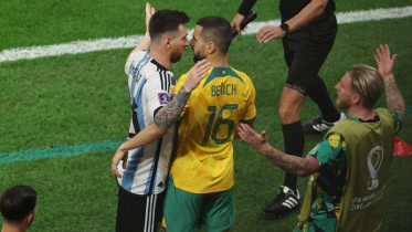 Messi pressed Behich