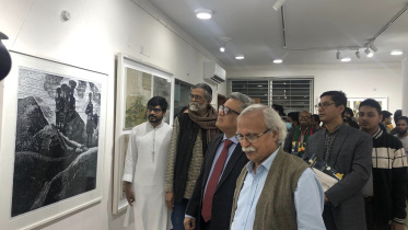 ধানমন্ডিতে মোয়াজ্জেম হোসেনের ‘শহরনামা’ ছাপচিত্রের প্রদর্শনী