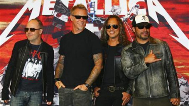 মার্কিন হেভি মেটাল ব্যান্ড মেটালিকা। ফাইল ছবি: রয়টার্স