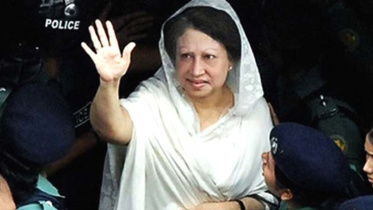 সাবেক প্রধানমন্ত্রী খালেদা জিয়া। ফাইল ছবি: এএফপি