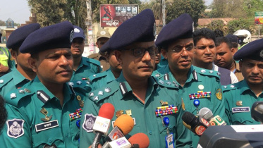 স্থানীয়দের সঙ্গে শিক্ষার্থীদের সংঘর্ষ, রাবি, রেললাইনে আগুন, ঢাকা-রাজশাহী ট্রেন বন্ধ,