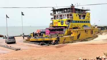 ঢাকা-আরিচা মহাসড়ক-পাটুরিয়া ফেরিঘাট আজও ফাঁকা