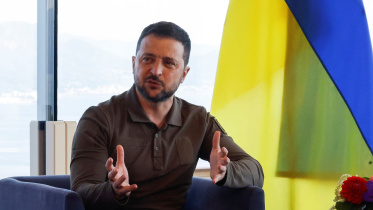 মার্কিন প্রেসিডেন্ট জো বাইডেনের সঙ্গে হিরোশিমায় বৈঠক করছেন ইউক্রেনের প্রেসিডেন্ট ভলোদিমির জেলেনস্কি। ছবিঃ রয়টার্স