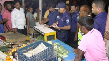 আম বিক্রি নিয়ে ক্রেতা-বিক্রেতার সংঘর্ষ, প্রাণ গেল পাশে বসে থাকা বৃদ্ধের