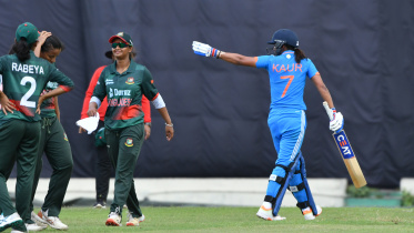 harmanpreet_kaur_03.jpg