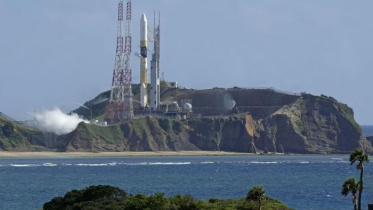 ঞ্জাপানের মুন-স্নাইপার চন্দ্রাভিযান উৎক্ষেপণের প্রস্তুতি নিচ্ছে। ছবি: রয়টার্স