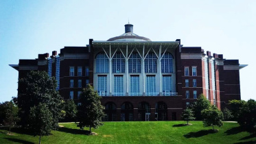 বিদেশে উচ্চশিক্ষা: প্রয়োজন মানসিক সুস্থতাও 