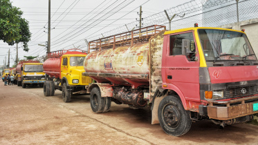 খুলনার ৩ ডিপো থেকে জ্বালানি তেল উত্তোলন-পরিবহন বন্ধ