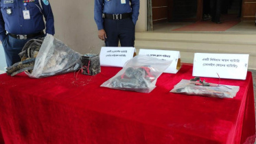 নারায়ণগঞ্জে বাসে বোমা