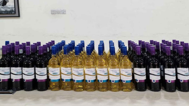 চট্টগ্রামে মদ আটক নিয়ে ‘লুকোচুরি’, গ্রেপ্তার ৪