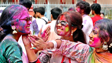 holi_2.jpg