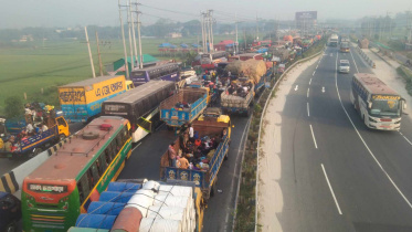 traffic_jam_at_bangabandhu_bridge_1.jpg